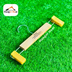 China Wood Clip Hanger 01